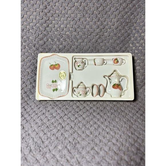 Vintage‎ Miniature China Tea Set Andrea By Sadek - Picture 2 of 5